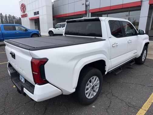 2024 Toyota Tacoma SR5