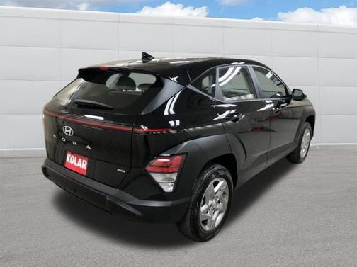 2025 Hyundai KONA SE