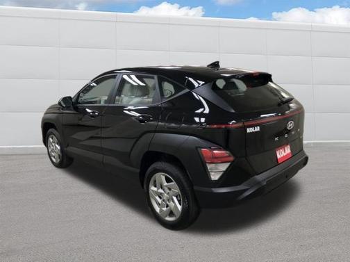 2025 Hyundai KONA SE