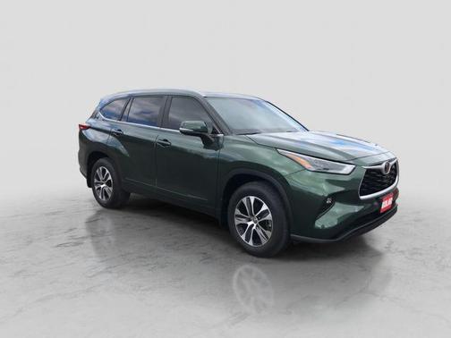 Cypress 2023 Toyota Highlander XLE