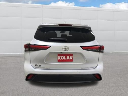 2022 Toyota Highlander Limited