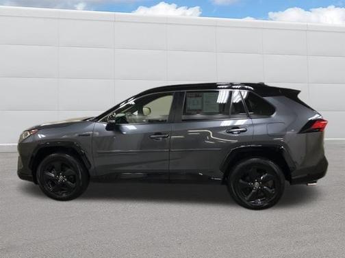 2020 Toyota RAV4 Hybrid SE