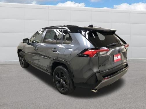 2020 Toyota RAV4 Hybrid SE