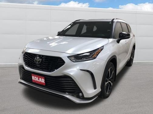 2022 Toyota Highlander XSE