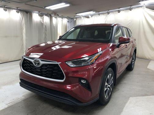 2026 Toyota Highlander Hybrid XLE