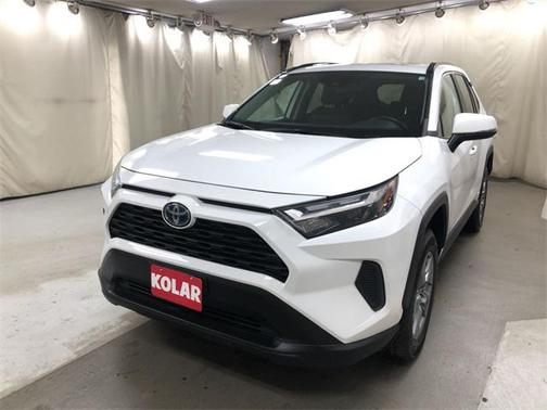 2022 Toyota RAV4 Hybrid XLE