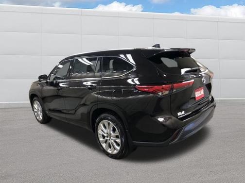 2022 Toyota Highlander Hybrid Limited