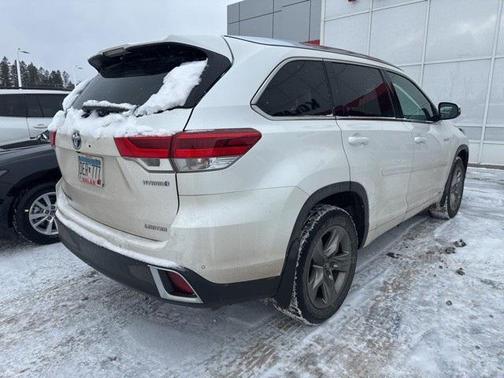 2019 Toyota Highlander Hybrid Platinum