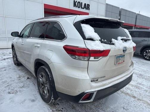 2019 Toyota Highlander Hybrid Platinum
