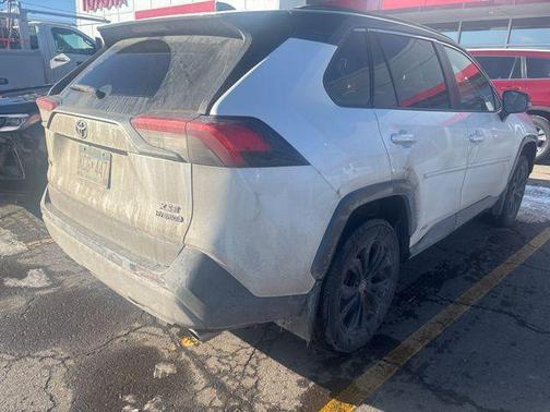 2023 Toyota RAV4 Hybrid SE