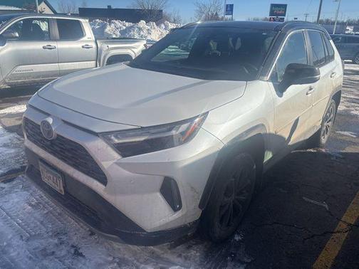 2023 Toyota RAV4 Hybrid SE