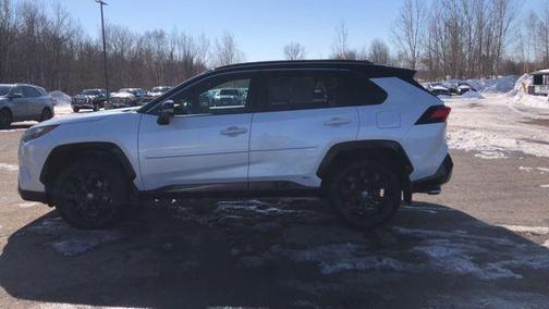 2023 Toyota RAV4 Hybrid SE