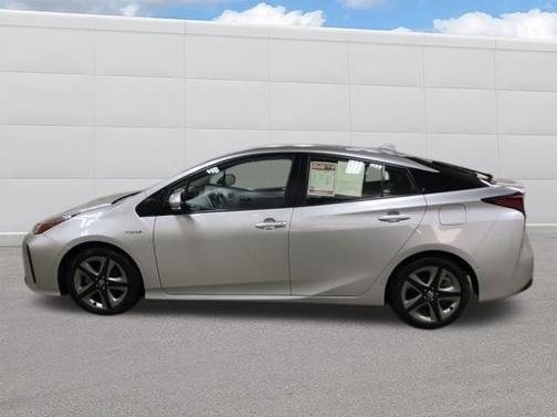2019 Toyota Prius XLE