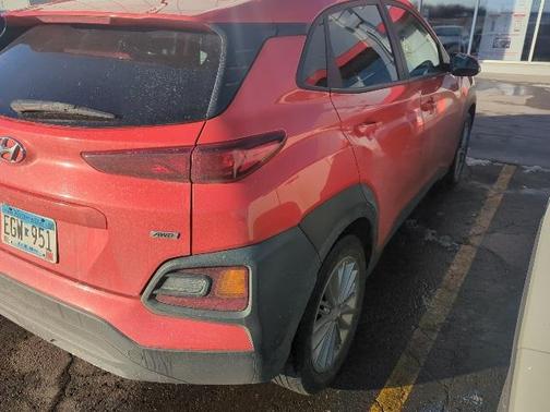 2020 Hyundai KONA SEL
