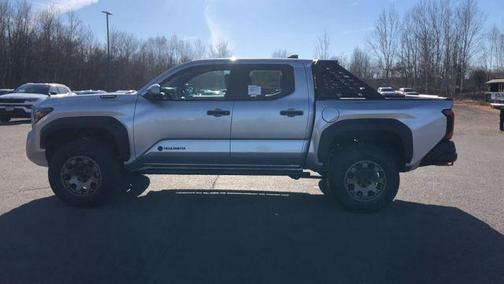 2025 Toyota Tacoma Hybrid Trailhunter