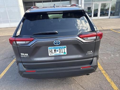 2021 Toyota RAV4 Hybrid XLE Premium