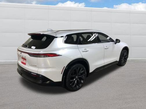 2025 Toyota Crown Signia Limited