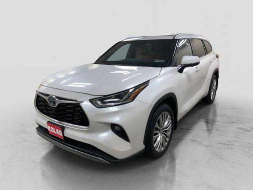 2024 Toyota Highlander Hybrid Platinum