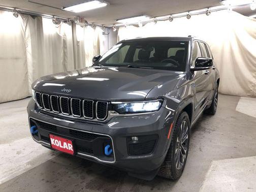 2022 Jeep Grand Cherokee 4xe Overland