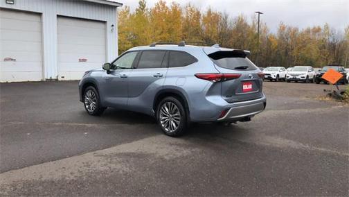 2020 Toyota Highlander Hybrid Platinum