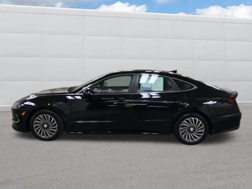 2023 Hyundai SONATA Hybrid SE