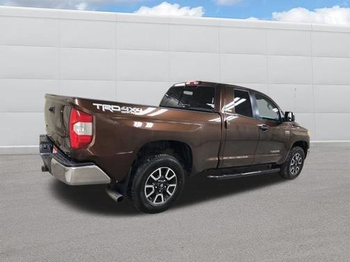 2017 Toyota Tundra SR5