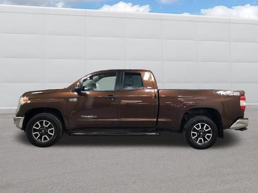 2017 Toyota Tundra SR5