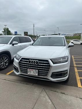 2019 Audi Q7 45 Premium Plus