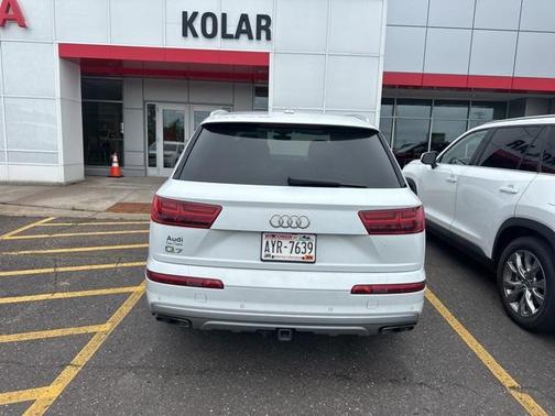 2019 Audi Q7 45 Premium Plus