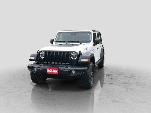 Bright White Clearcoat 2022 Jeep Wrangler Willys