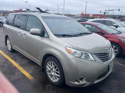 2015 Toyota Sienna XLE Premium