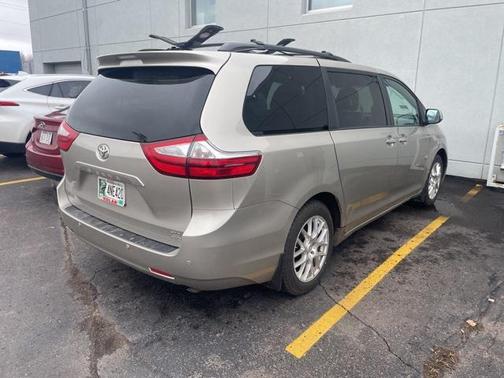 2015 Toyota Sienna XLE Premium