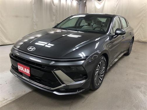 2025 Hyundai SONATA Hybrid SE