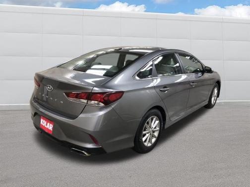2018 Hyundai SONATA SE