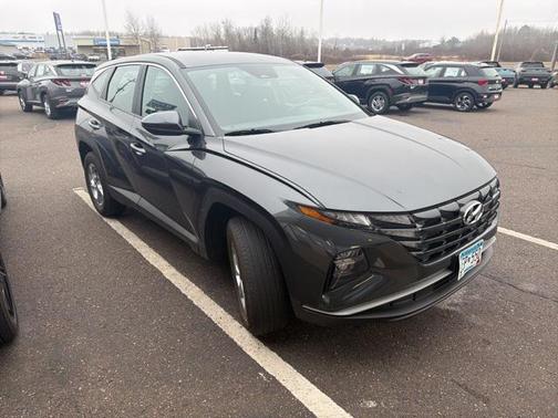 2023 Hyundai TUCSON SE