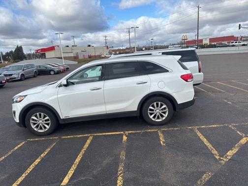 2018 Kia Sorento LX