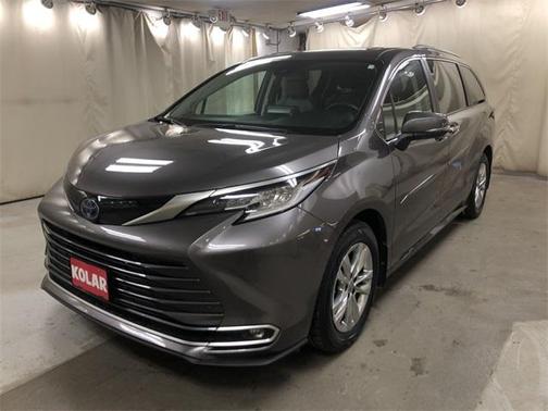 2023 Toyota Sienna Limited