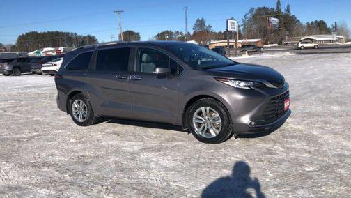 2023 Toyota Sienna Limited