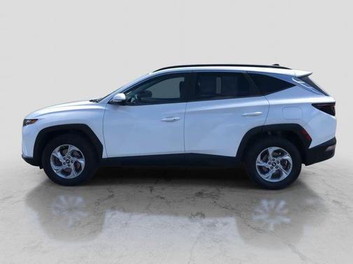 Quartz White 2022 Hyundai TUCSON SEL