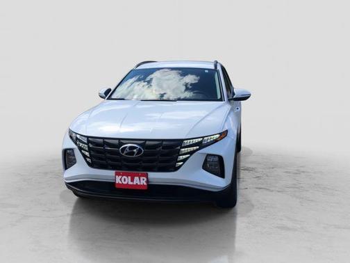 Quartz White 2022 Hyundai TUCSON SEL