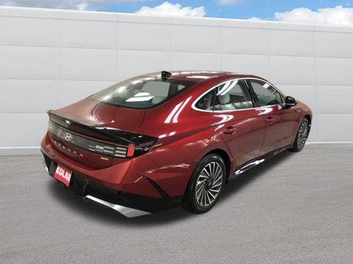 2025 Hyundai SONATA Hybrid SE