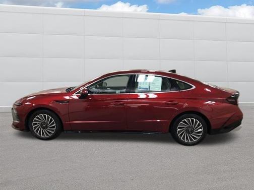 2025 Hyundai SONATA Hybrid SE