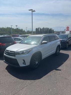 2018 Toyota Highlander SE