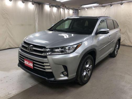 2017 Toyota Highlander Limited Platinum