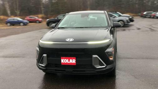 2025 Hyundai KONA SE