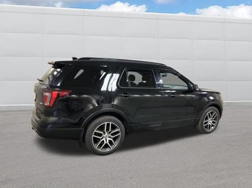 2017 Ford Explorer sport