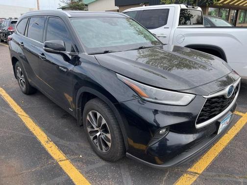2021 Toyota Highlander Hybrid XLE