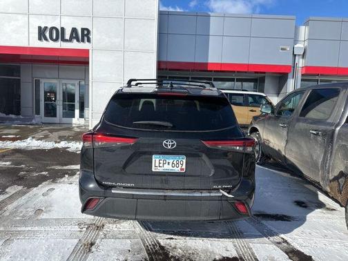 2023 Toyota Highlander XLE