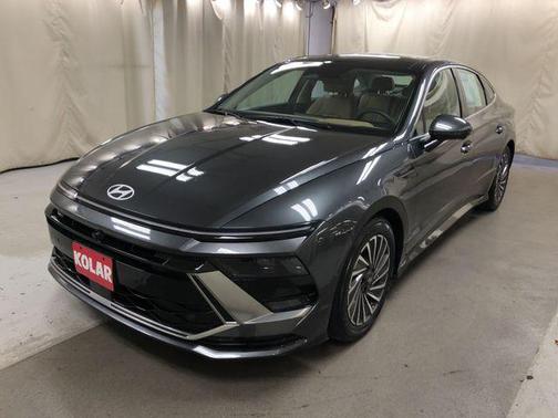 2025 Hyundai SONATA Hybrid Limited