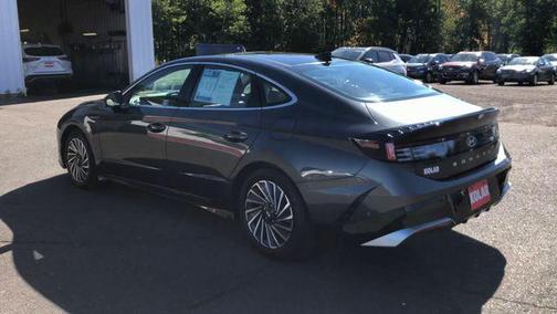 2025 Hyundai SONATA Hybrid Limited
